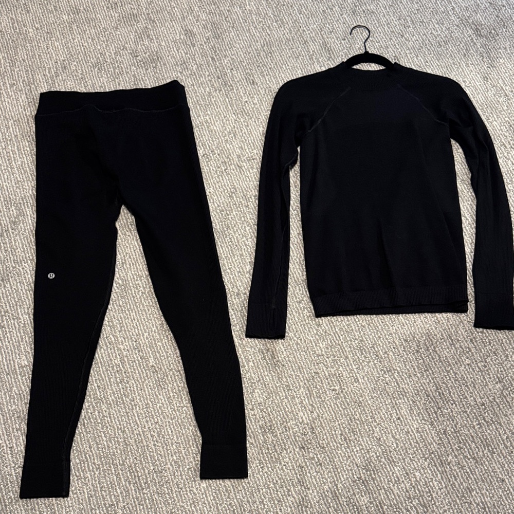 LuluLemon Black Long Sleeve Top and Leggings Set - super cute!!!
